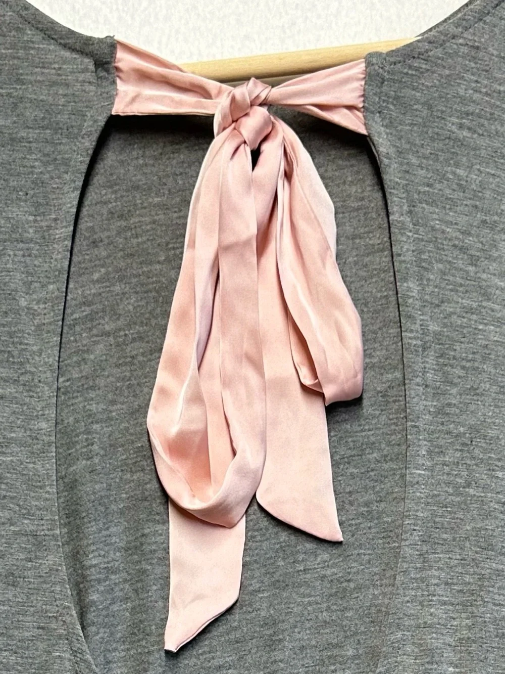 Adore Me Sleep Top XL Gray Open‑Back Bow Detail NWT Soft Lounge Shirt